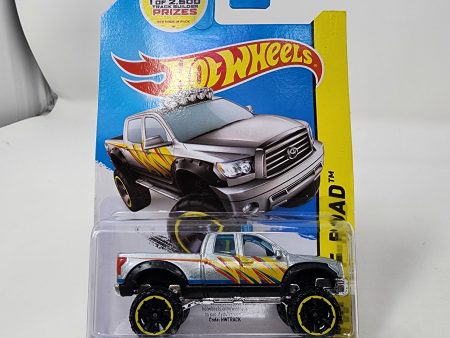 10 Toyota Tundra * Silver * 2014 Hot Wheels Online