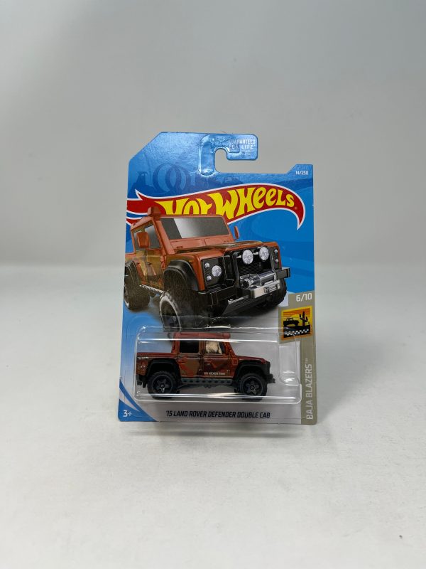 15 Land Rover Defender Double Cab #14 * Bronze * 2019 Hot Wheels on Sale